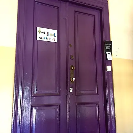 Hostel Purple Doors *