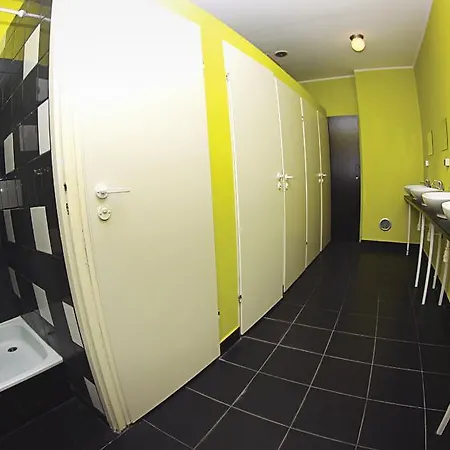 Hostel Purple Doors